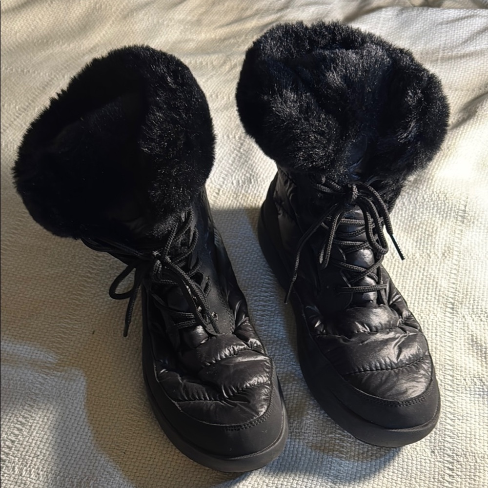 Women's Black Fur-Lined Winter Boots